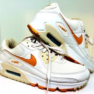 Nike Air Max 90 SE “Light Curry” (DQ8593-001) Women's Size: 6
